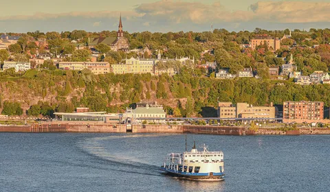 Rive sud de Lévis vue depuis la terrasse Dufferin à Québec